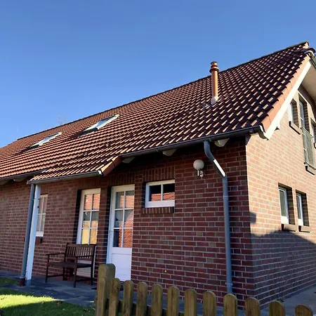 Doppelhaushaelfte In * Burhave