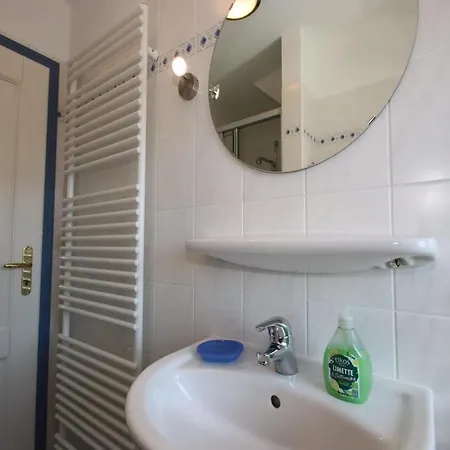 Apartment Doppelhaushaelfte In