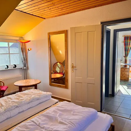 Doppelhaushaelfte In Burhave