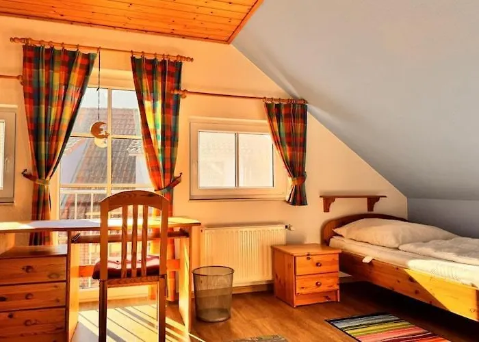 Doppelhaushaelfte In Apartman