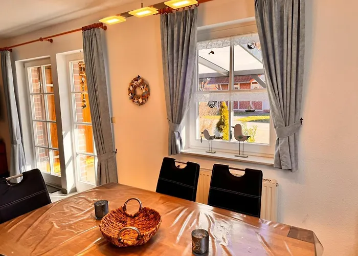 Doppelhaushaelfte In Apartman *